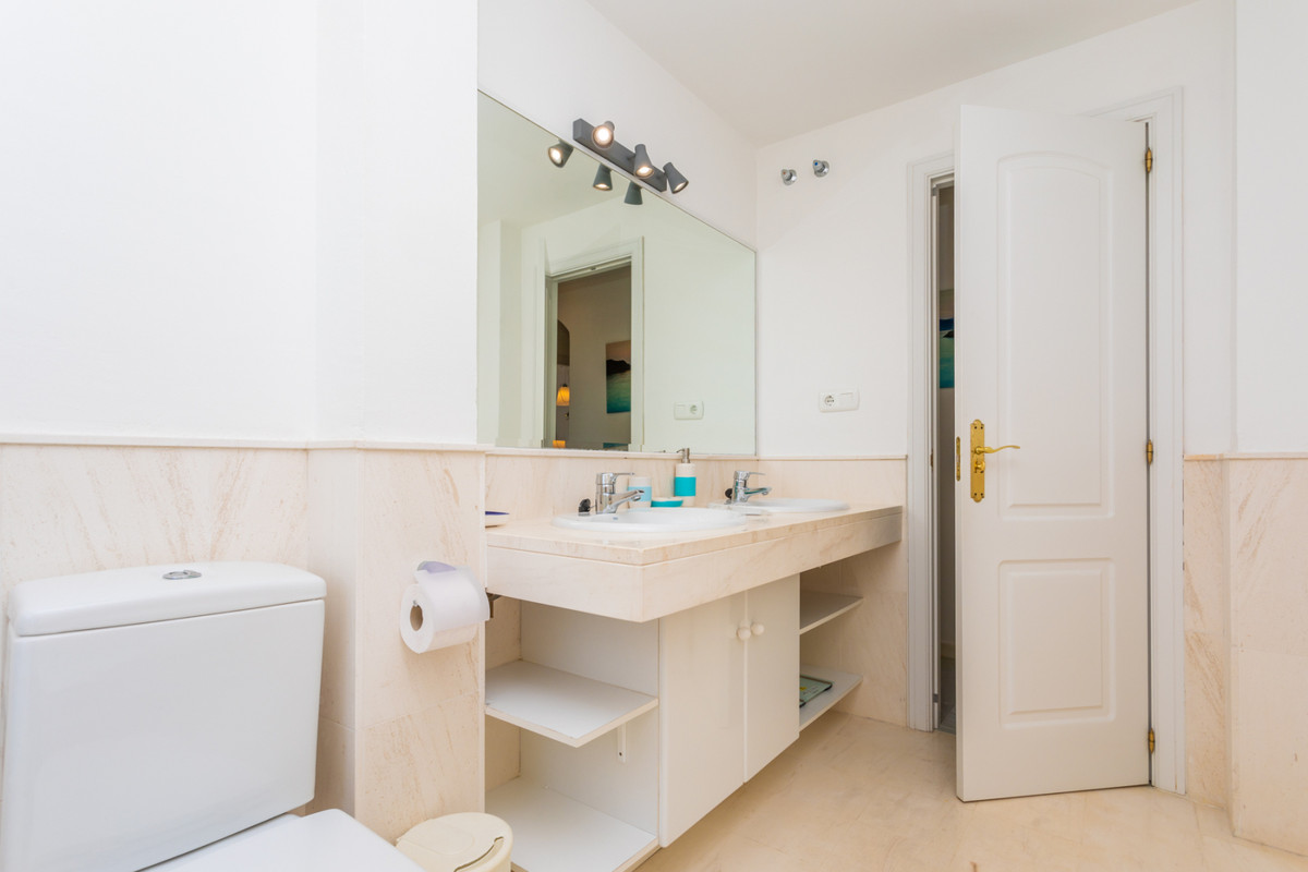 87dab81155450f5112bd5a3d9f66a371 - 19