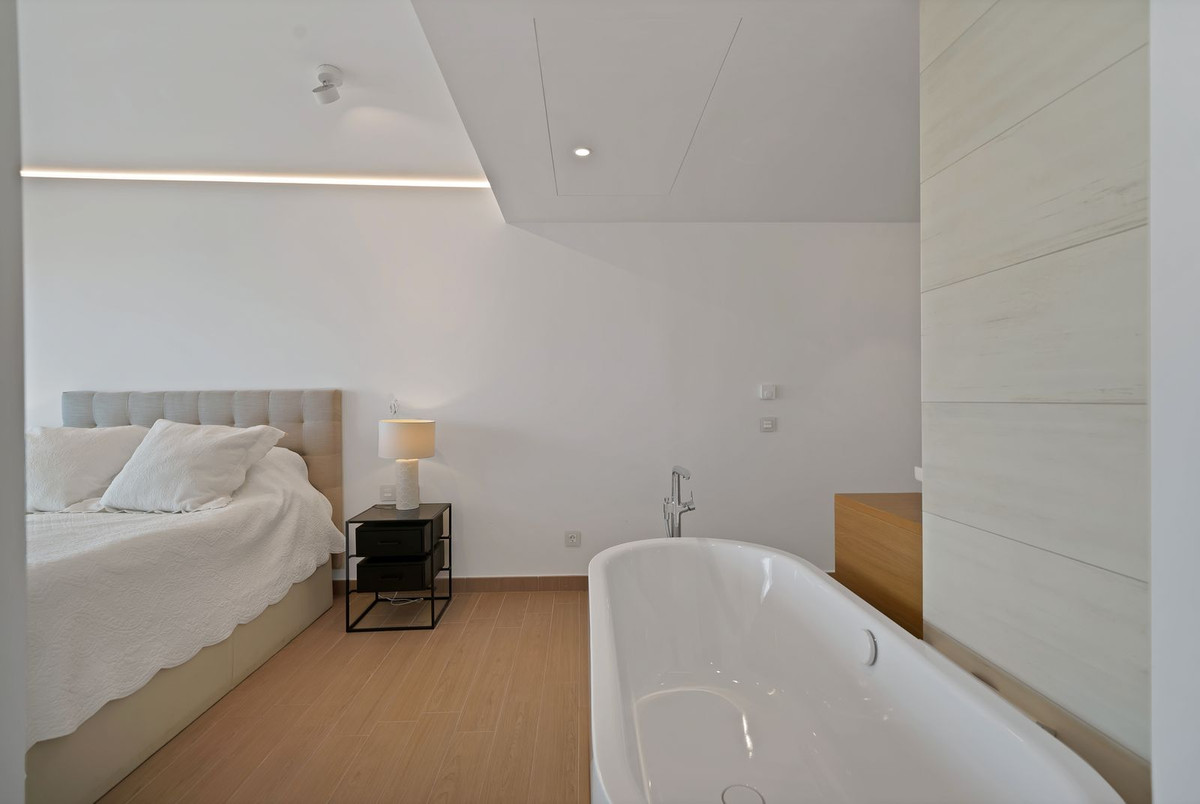 8822c70d475fba4f48b5c6caa0733459 - 11