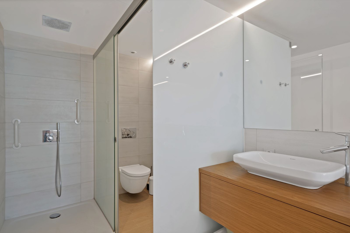 8822c70d475fba4f48b5c6caa0733459 - 13