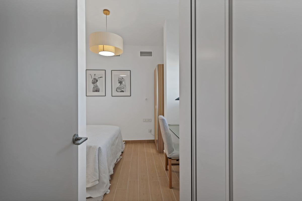 8822c70d475fba4f48b5c6caa0733459 - 18