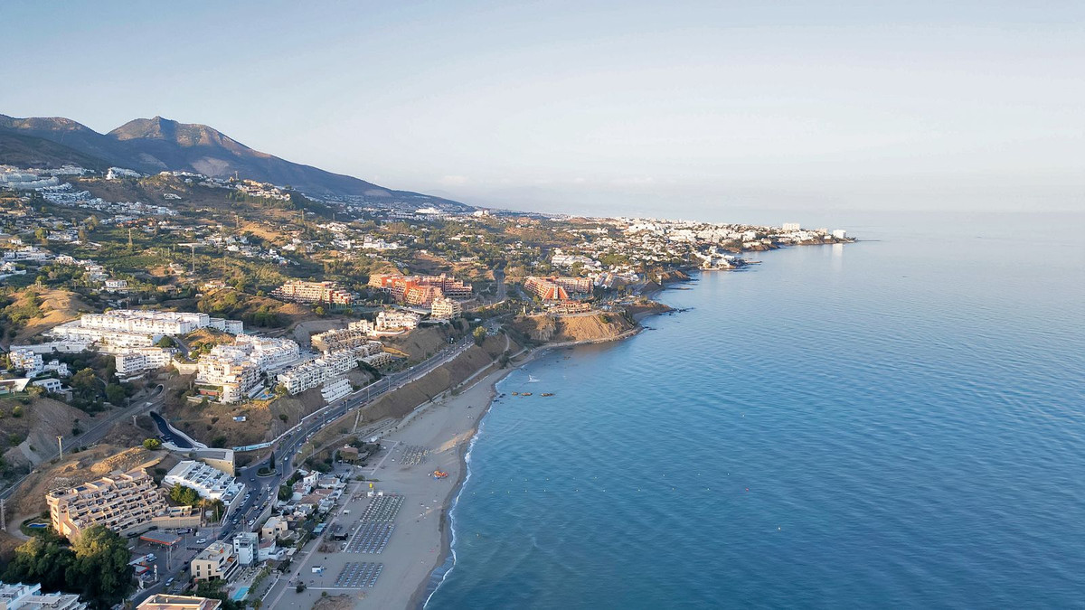 8822c70d475fba4f48b5c6caa0733459 - 32