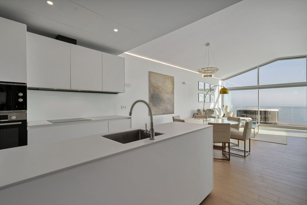 8822c70d475fba4f48b5c6caa0733459 - 8