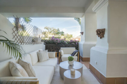 889c00b14ebd6f2ddd1d7a6eeab31f18 - 19