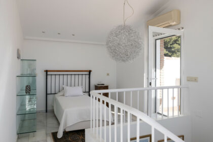 88fcd17c0f05bfdb81d847595e13cc7d - 16