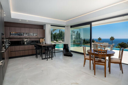 890540658a56b8b81c878917317155f3 - 12