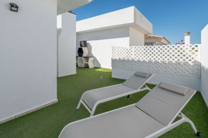 895021c8412313ca57628130adb1b63a - 14