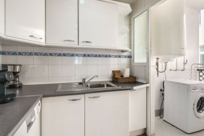 895021c8412313ca57628130adb1b63a - 35