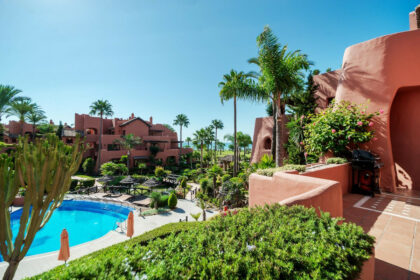 89e61b03090d5d846988d78ce41d9033 - 1