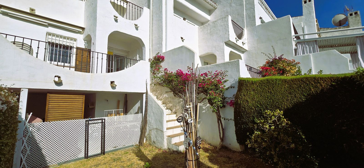 8a027f4ca53aafd930471de3e1978759 - 14