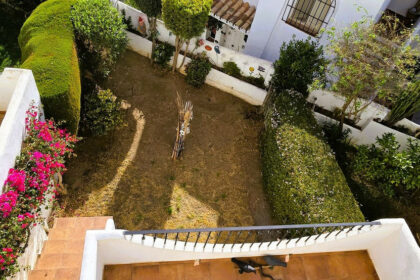 8a027f4ca53aafd930471de3e1978759 - 17