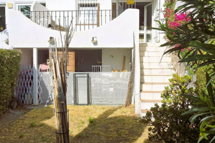 8a027f4ca53aafd930471de3e1978759 - 2