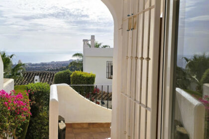 8a027f4ca53aafd930471de3e1978759 - 21