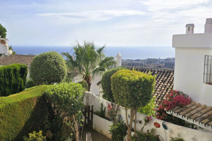 8a027f4ca53aafd930471de3e1978759 - 26