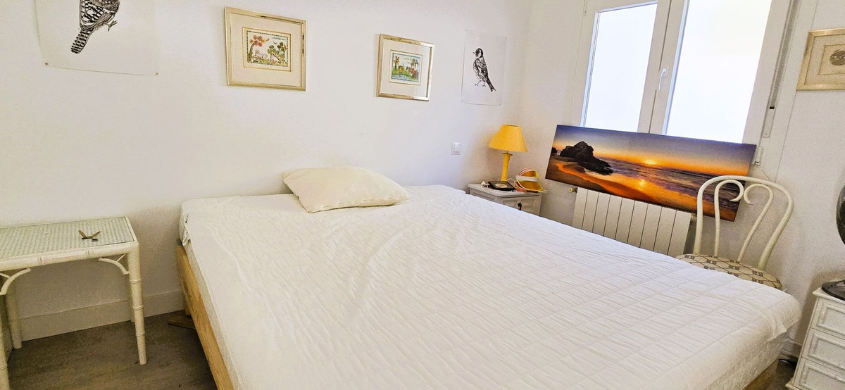 8a027f4ca53aafd930471de3e1978759 - 5