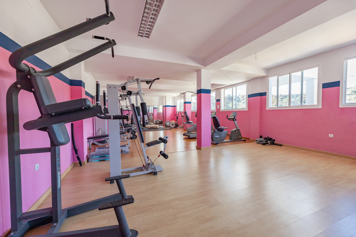 8a54cb7f2f946f365de747c2e07d1fb2 - 16