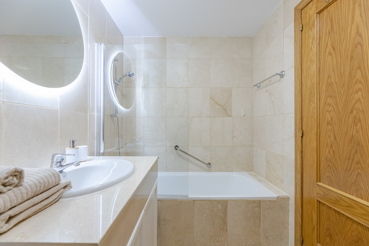 8a54cb7f2f946f365de747c2e07d1fb2 - 6