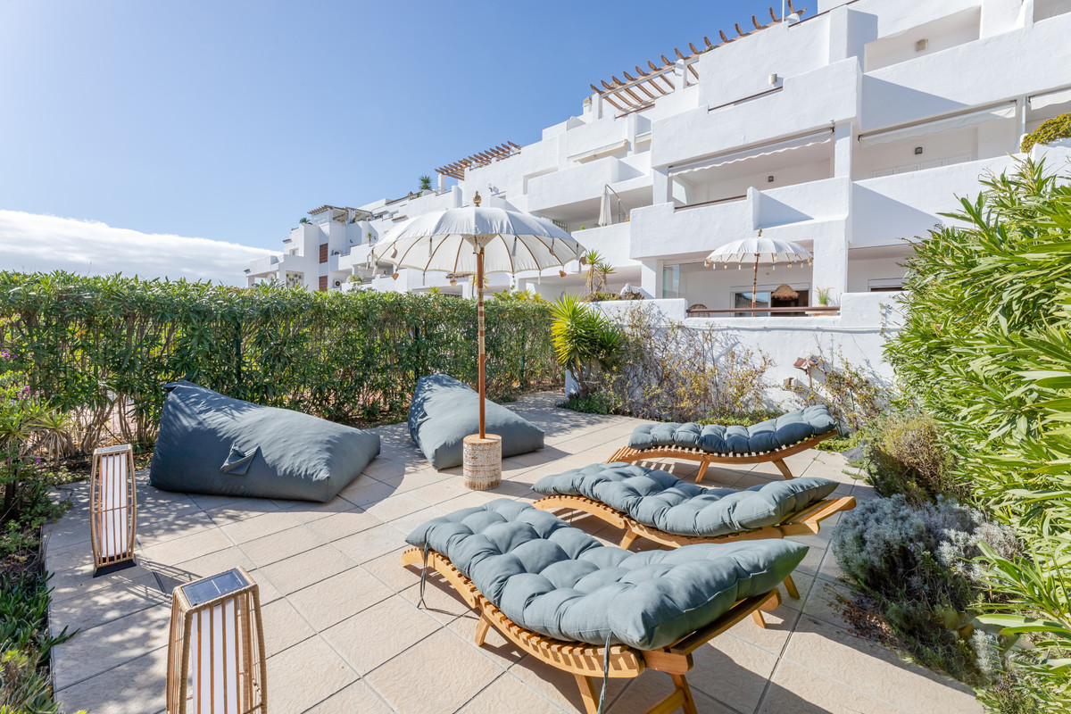 8a54cb7f2f946f365de747c2e07d1fb2 - 9