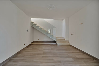 8b31fe8f36754df5df5da1d2c6d9282d - 33