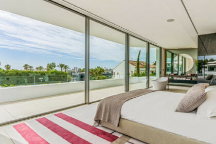 8becf475f6069b5fbd7bcb9caebb75df - 18