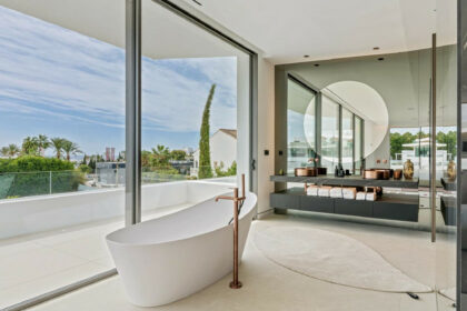 8becf475f6069b5fbd7bcb9caebb75df - 19