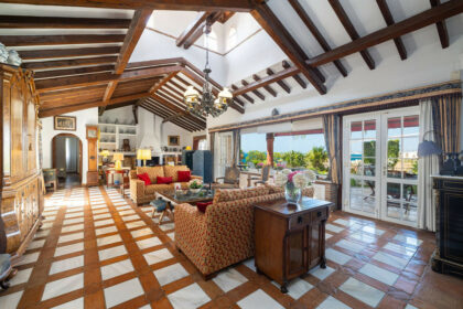 8bf827895102a5466fae43123751d2ed - 19