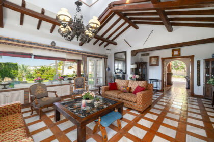 8bf827895102a5466fae43123751d2ed - 20