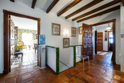 8bf827895102a5466fae43123751d2ed - 23