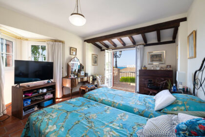 8bf827895102a5466fae43123751d2ed - 27