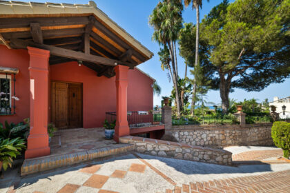 8bf827895102a5466fae43123751d2ed - 7