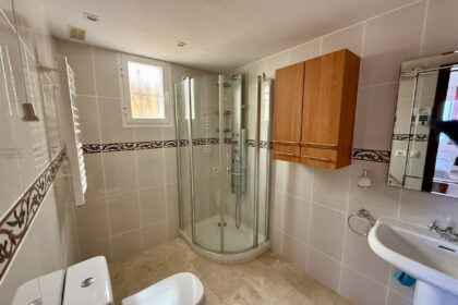 8d08bdb3242e1aeb3e007ecb2b8fae66 - 24