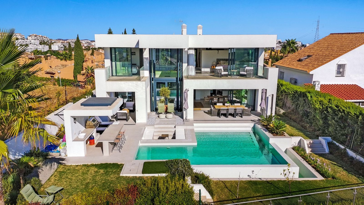 8d08f3e98173dfee195f5a2f21e12f36 - 1