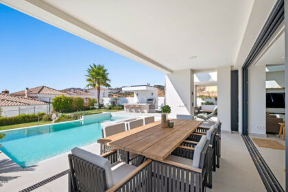 8d08f3e98173dfee195f5a2f21e12f36 - 14