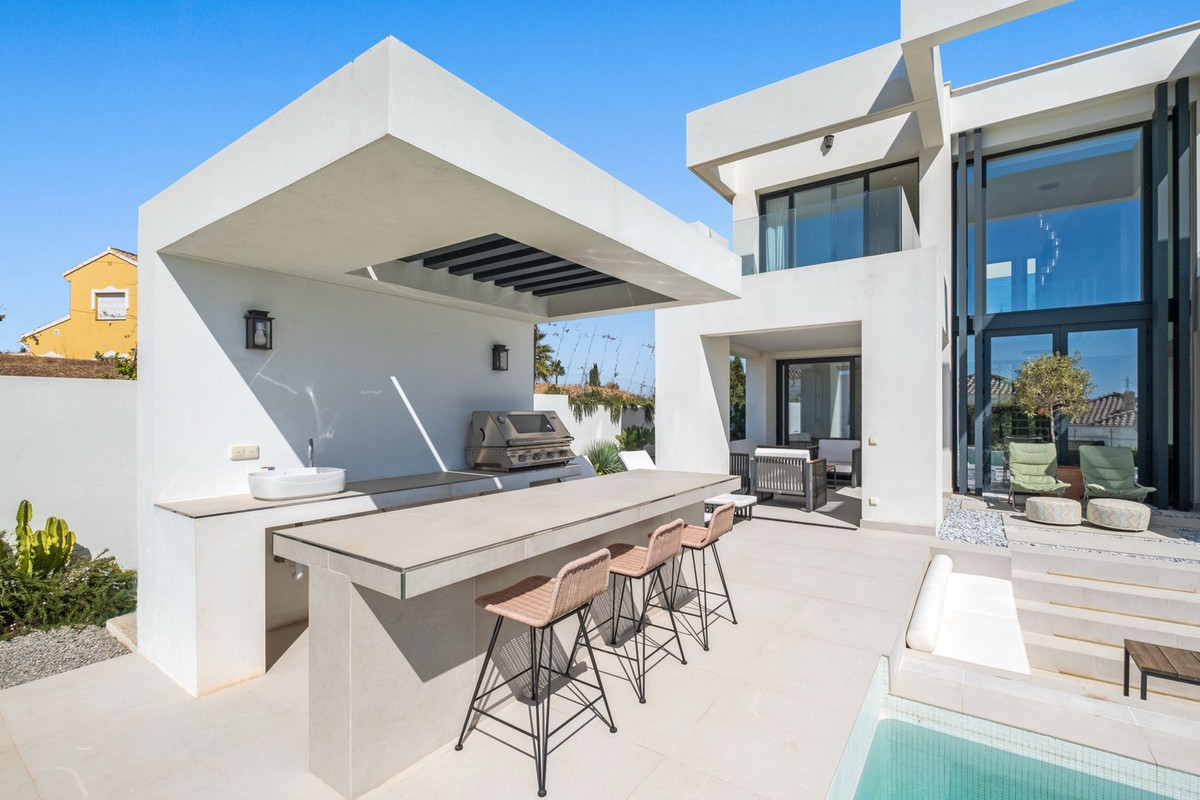 8d08f3e98173dfee195f5a2f21e12f36 - 18