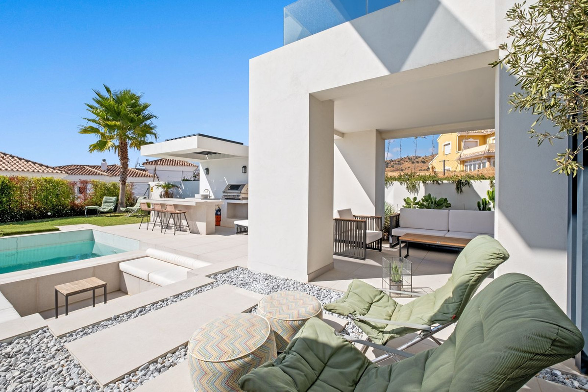 8d08f3e98173dfee195f5a2f21e12f36 - 22