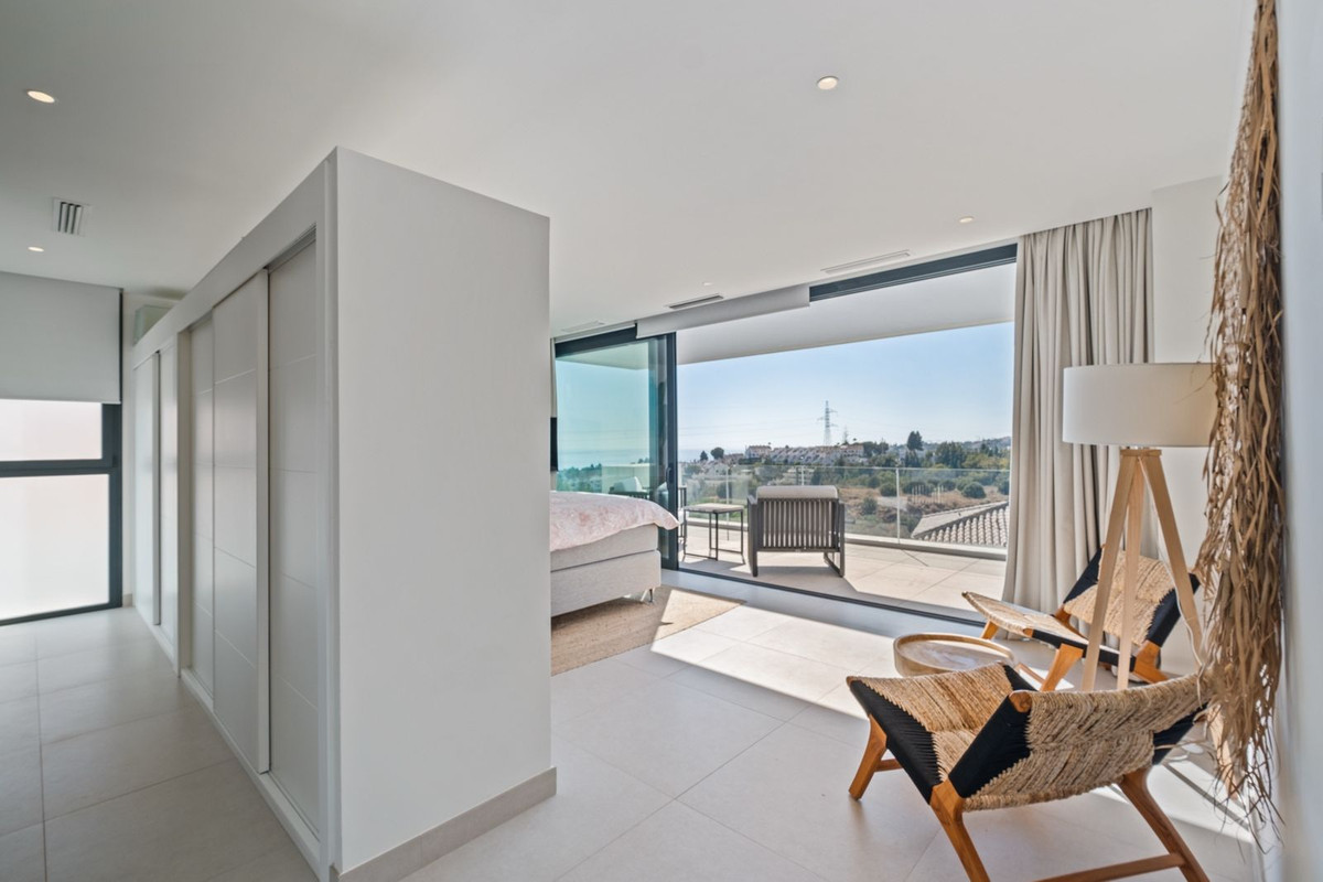 8d08f3e98173dfee195f5a2f21e12f36 - 31