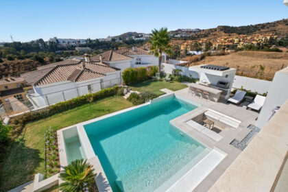 8d08f3e98173dfee195f5a2f21e12f36 - 35