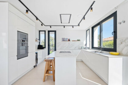 8d08f3e98173dfee195f5a2f21e12f36 - 9