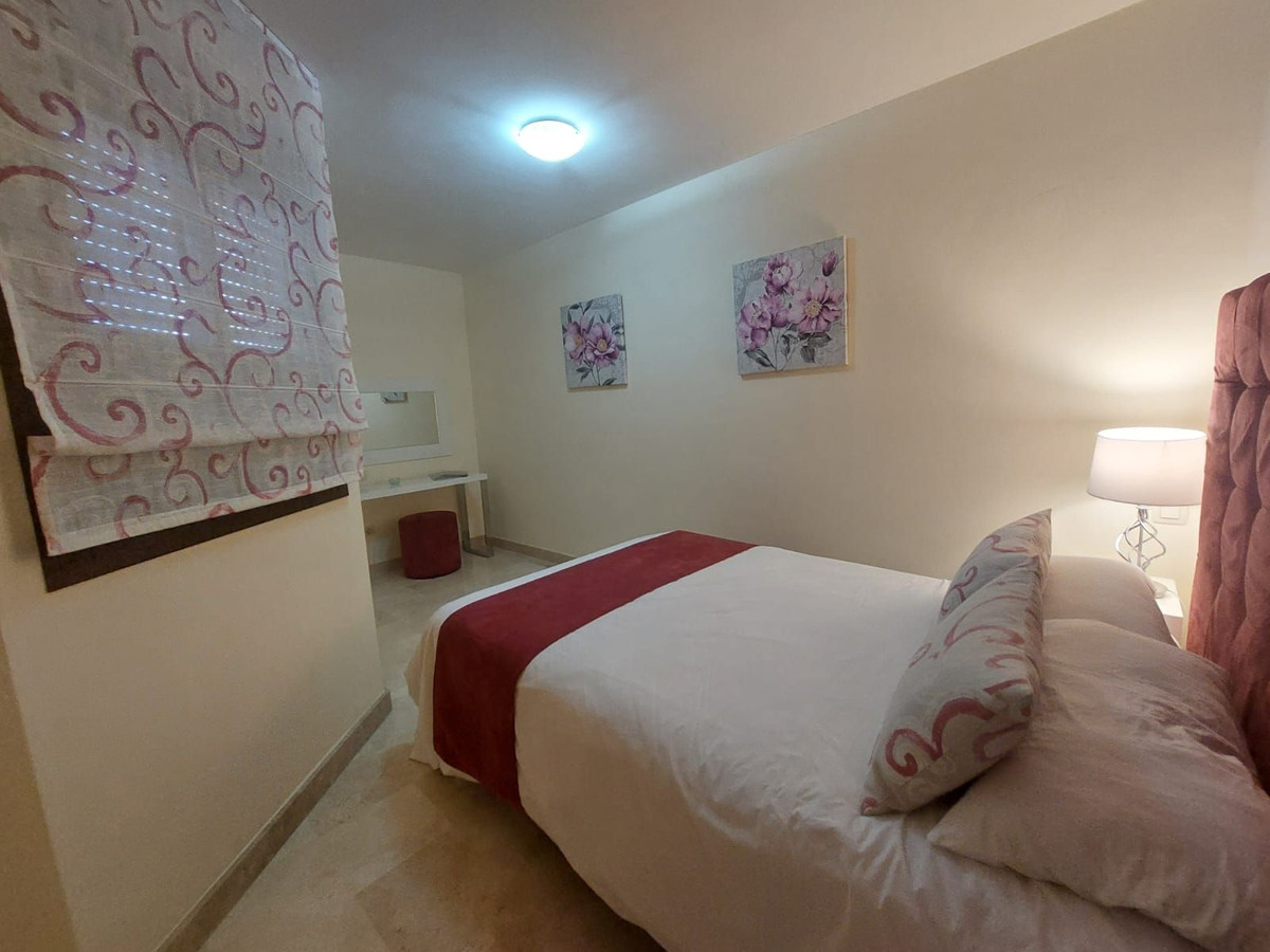 8dfd66806eb904253fb4b30b6b8a5c69 - 11