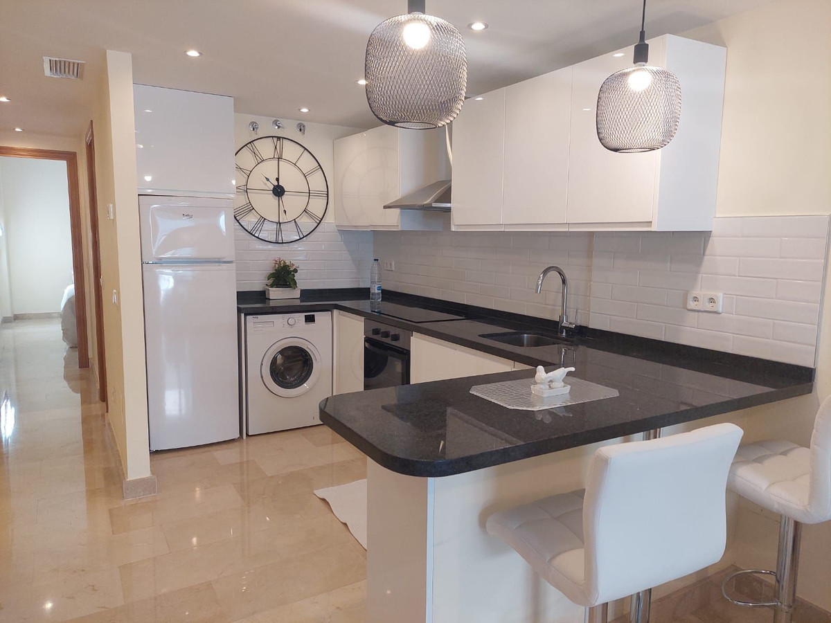 8dfd66806eb904253fb4b30b6b8a5c69 - 3