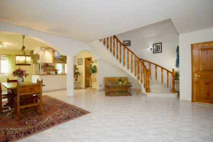 8e4b06806c2d9a2bf271a2e27016f919 - 13