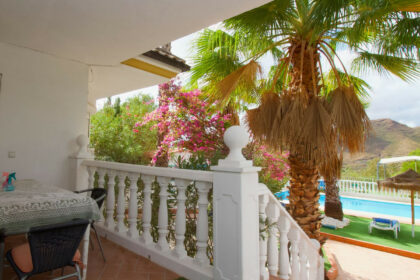 8e4b06806c2d9a2bf271a2e27016f919 - 19