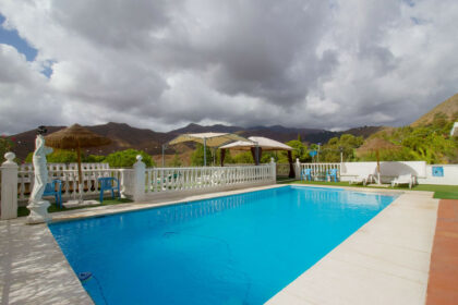 8e4b06806c2d9a2bf271a2e27016f919 - 34