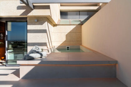 8f2d5407261ac910467e6dcf3f123b7f - 27