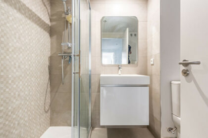 8f3440f8a0966fb05c72c92167650b34 - 24