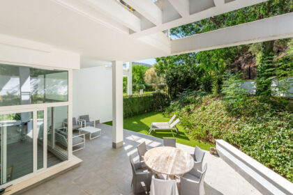 8f3440f8a0966fb05c72c92167650b34 - 9