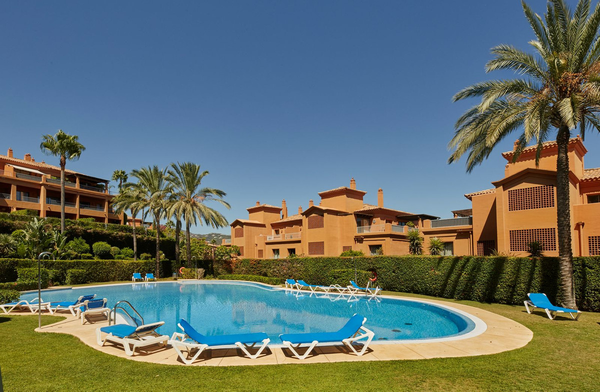 8fde94388eea4db250d255924f3fcc32 - 22