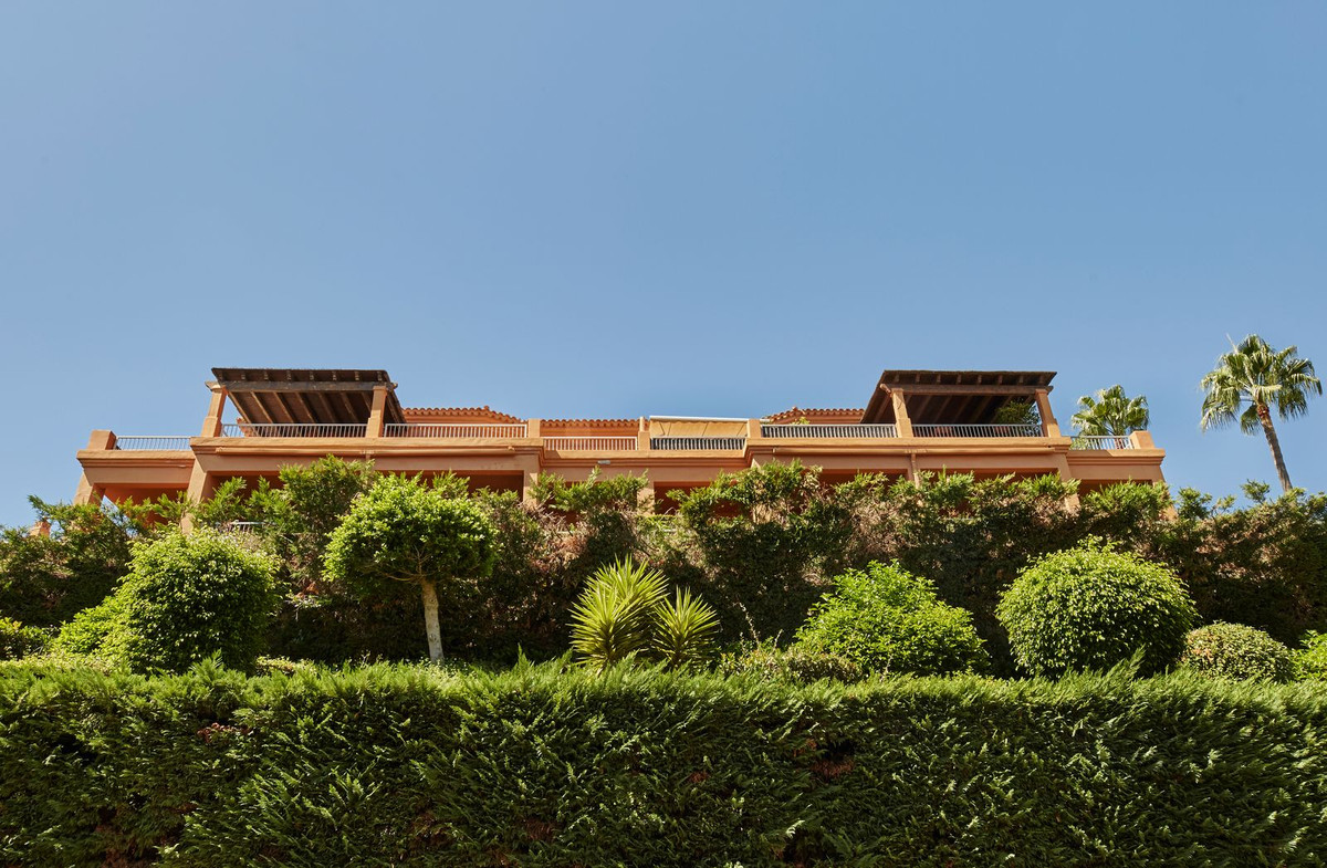 8fde94388eea4db250d255924f3fcc32 - 23