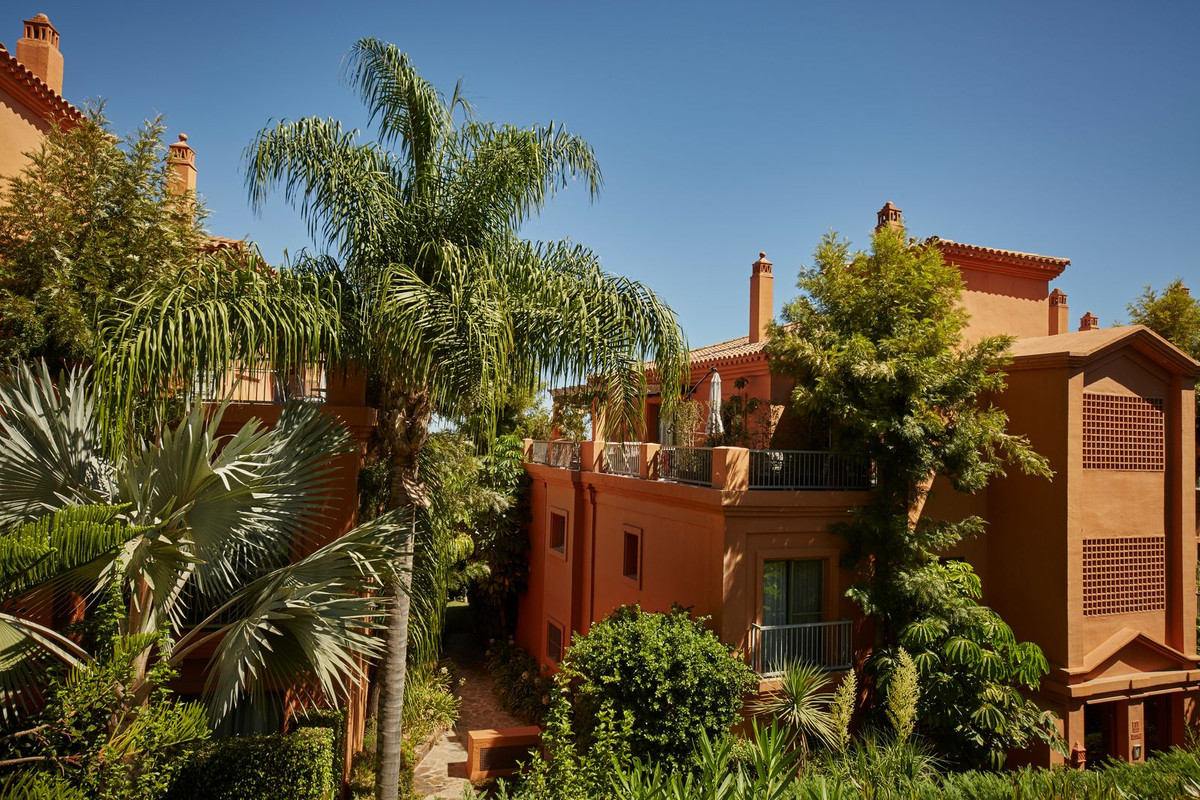 8fde94388eea4db250d255924f3fcc32 - 30