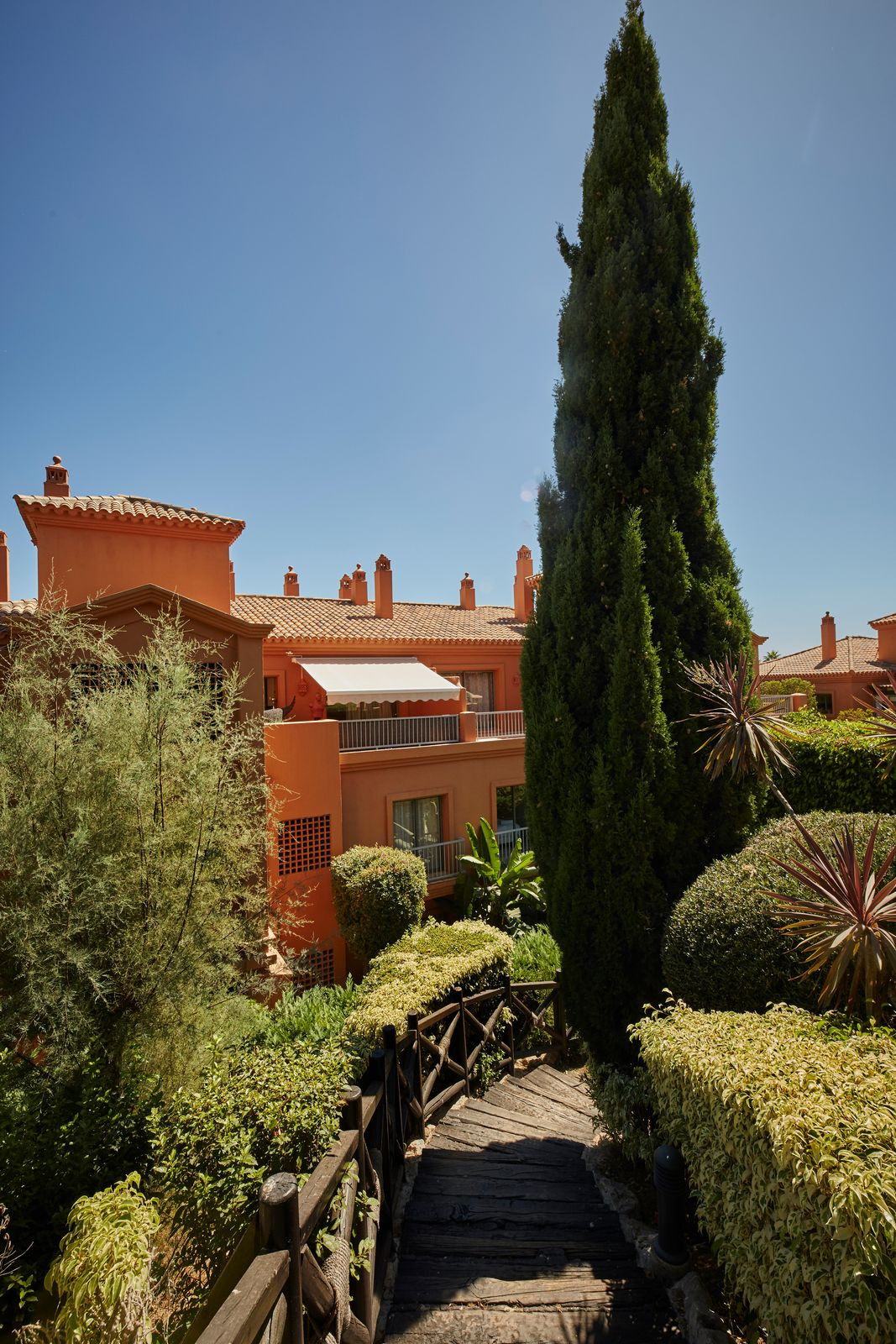 8fde94388eea4db250d255924f3fcc32 - 32