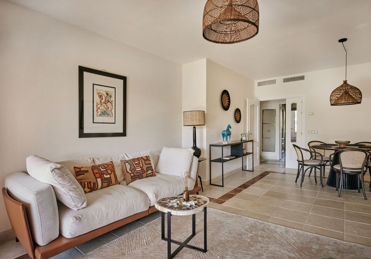 8fde94388eea4db250d255924f3fcc32 - 8